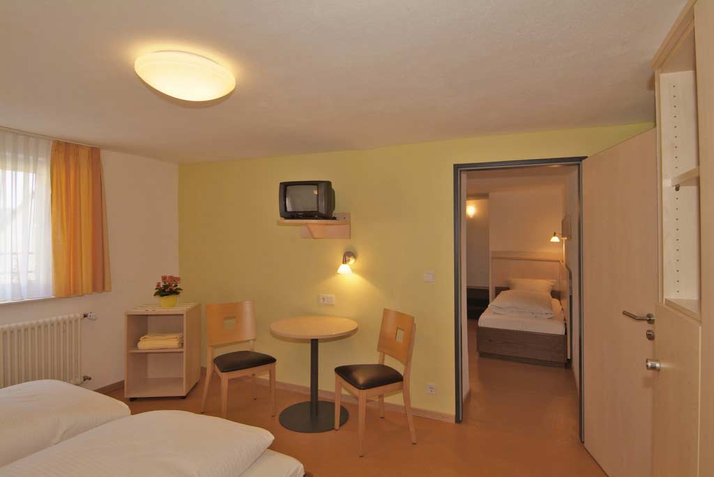 Ansicht-Appartement-Hotel-Haus-am-Berg-Trier.jpg